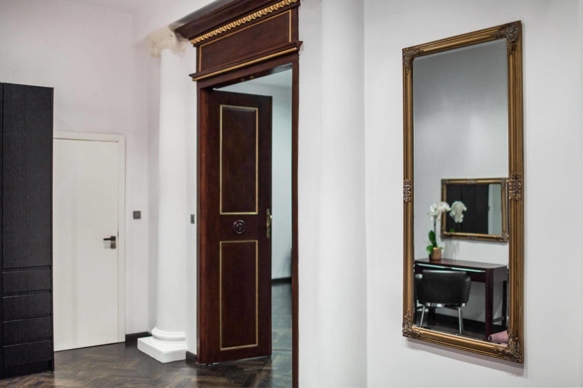 Szlak 11 - All In Apartments Краків Екстер'єр фото