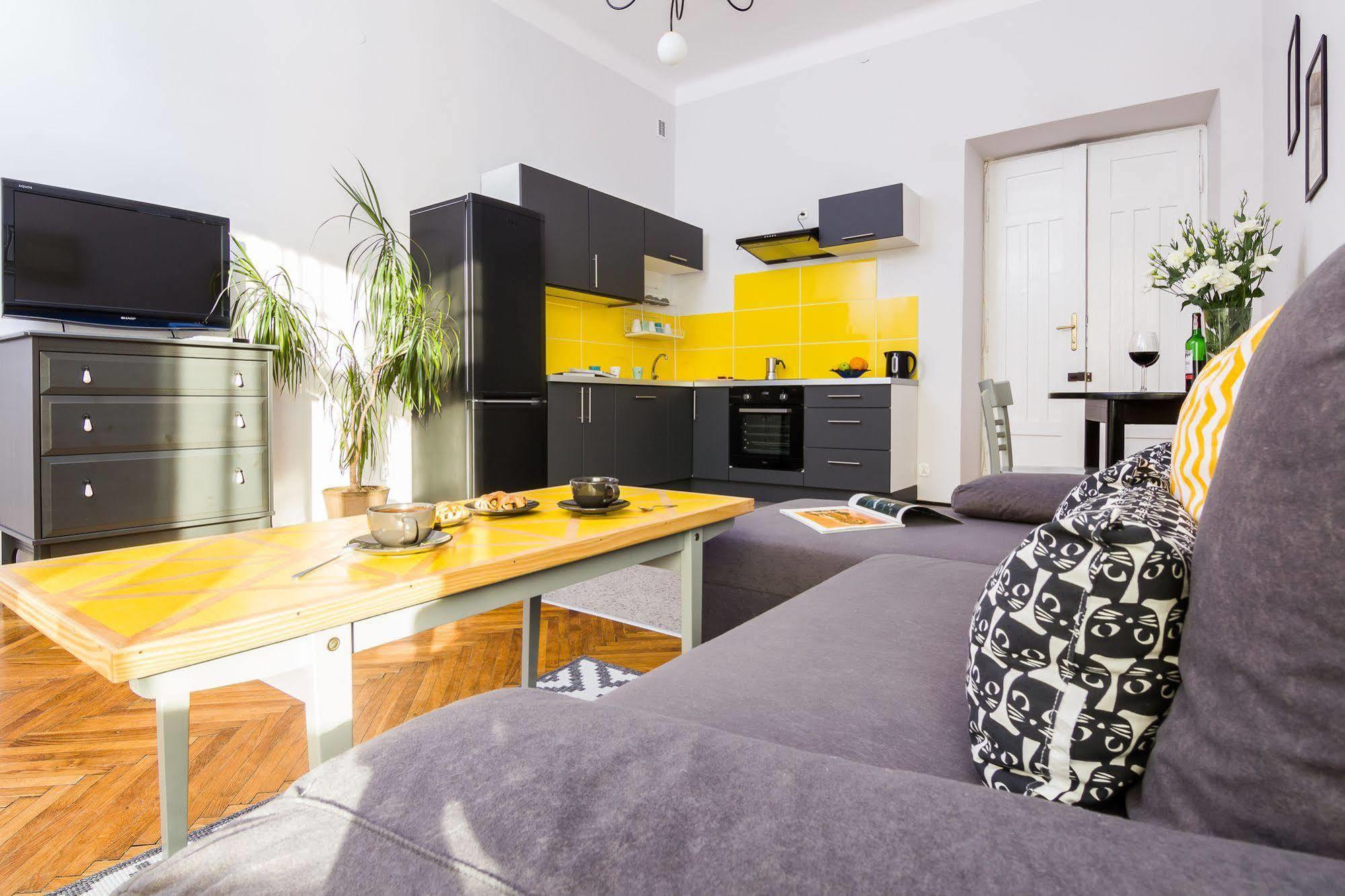 Szlak 11 - All In Apartments Краків Екстер'єр фото