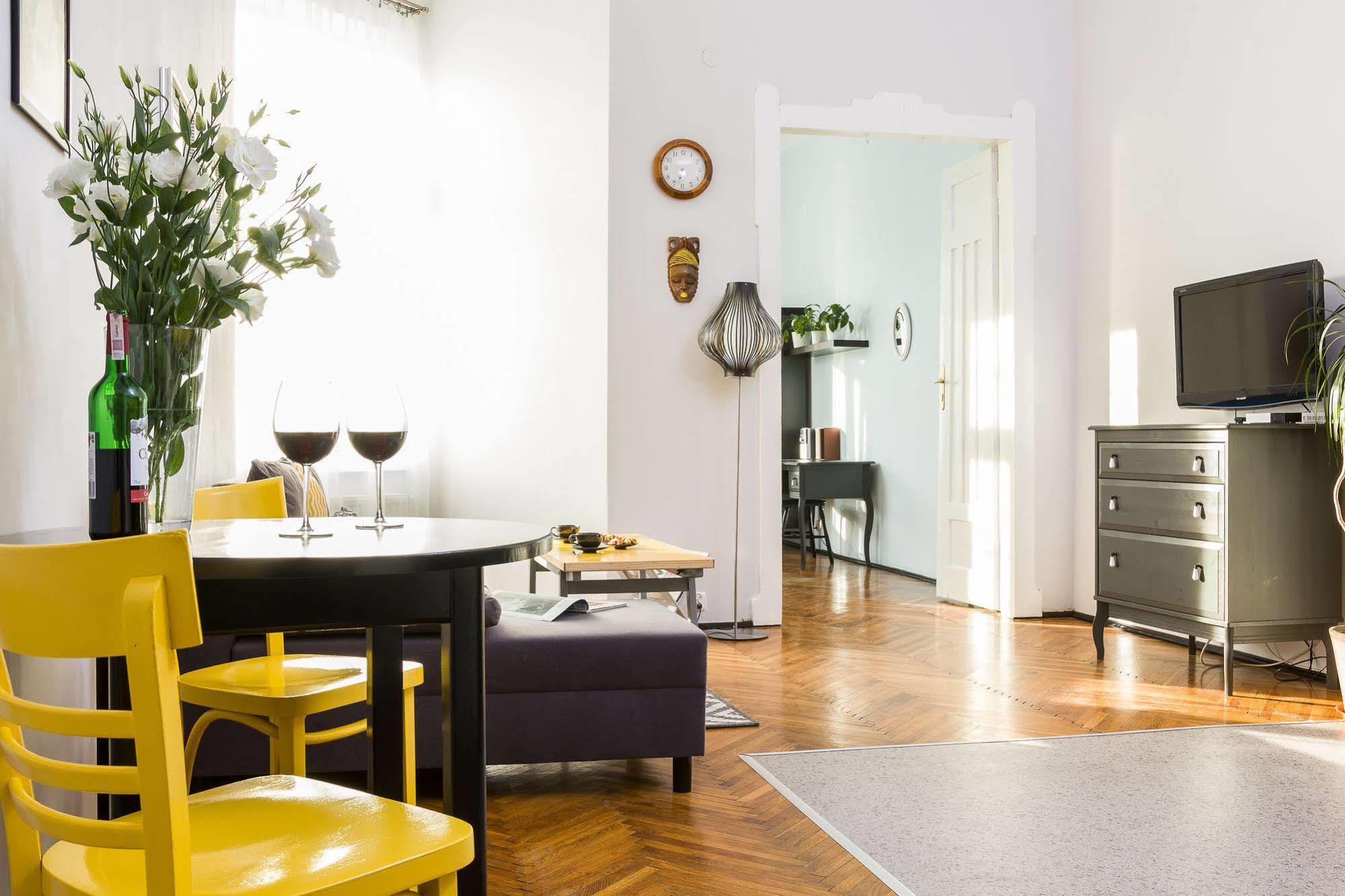 Szlak 11 - All In Apartments Краків Екстер'єр фото